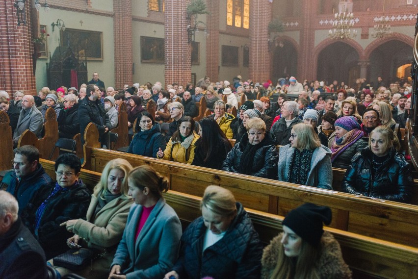 Świąteczny koncert w kościele pw. WNMP w Żarach. Wystąpiła...