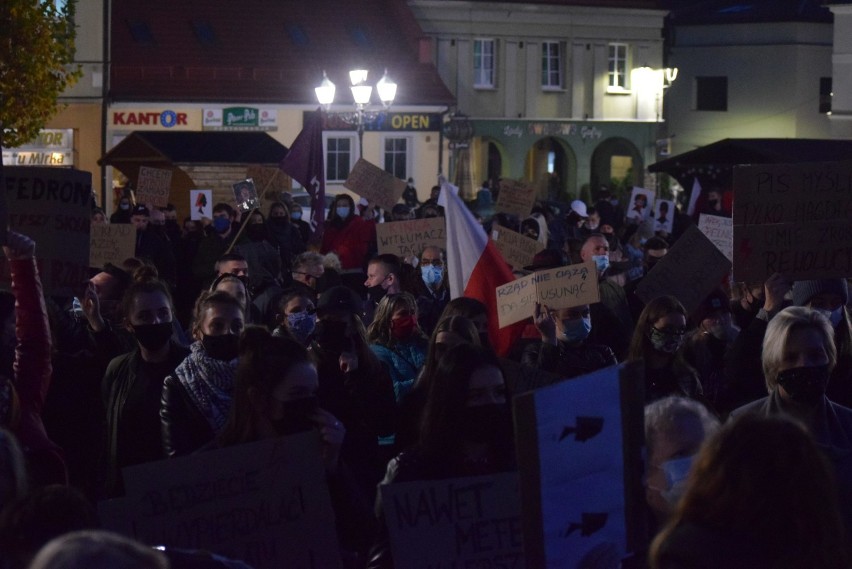 Setki osób wyszło na ulice Wodzisławia Śl.