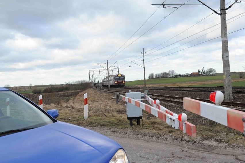 Mikołajki Pomorskie: Tunel w unijnej normie nie dla rolnika