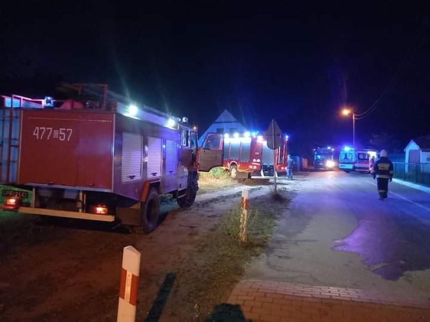 W Pogorszewie nieznany sprawca wylał w budynku śmierdzącą substancję i podpalił drzwi mieszkania