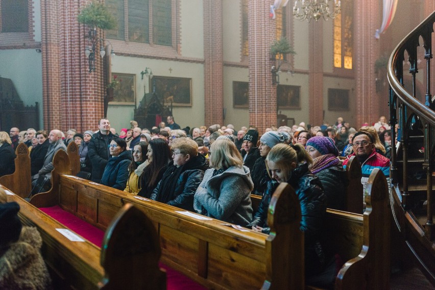 Świąteczny koncert w kościele pw. WNMP w Żarach. Wystąpiła...