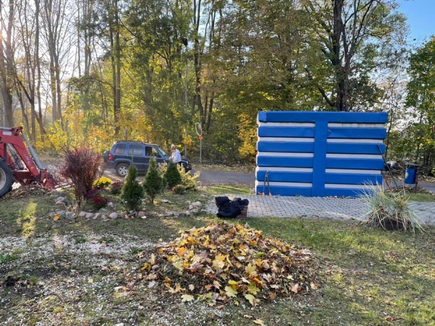 Akcja sprzątania w Sławnikowicach po ostatniej nawałnicy, która przeszła przez powiat [ZDJĘCIA]
