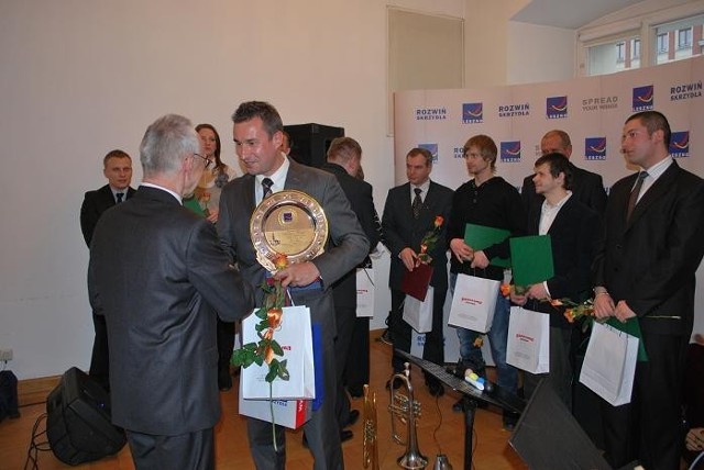 W imieniu Jarosława Hampela nagrodę odebrał Ireneusz Igielski, dyrektor zarządzający Unii Leszno