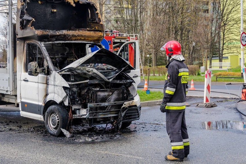 Pożar samochodu ciężarowego w Wałbrzychu