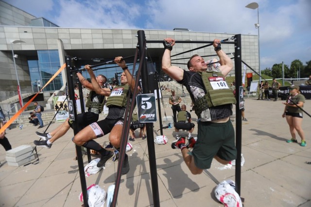 03.07.2021. Finał The Murph Challenge Poland 2021.

Zobacz kolejne zdjęcia. Przesuwaj zdjęcia w prawo - naciśnij strzałkę lub przycisk NASTĘPNE