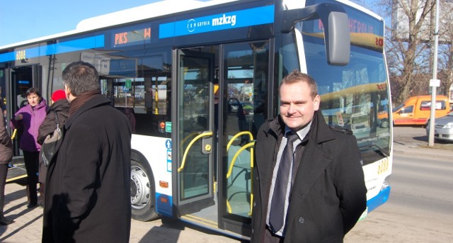 Autobus Rumia Kosakowo: Od wiosny po Rumi jeżdżą dwa nowe autobusy. Czy trasa któregoś z nich zostanie zmieniona?