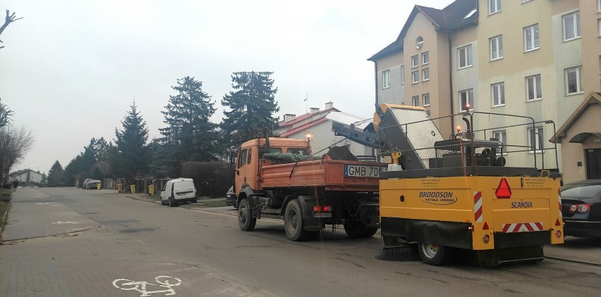 Sprzątanie ulic w Malborku zaplanowane. Magistrat podał harmonogram, by kierowcy nie utrudniali pracy firmie komunalnej