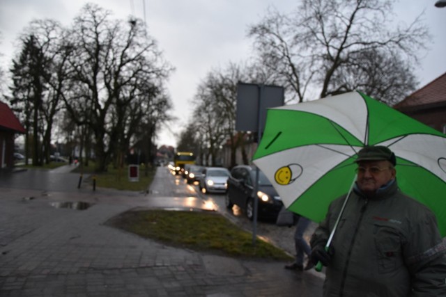 Zdzisław Kozłowski ze Strzelec Kraj. cieszy się, że w mieście będzie wreszcie mniej samochodów.