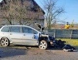 Wypadek osobówki i lądowanie śmigłowca LPR. Interweniowali ochotnicy z Międzyborza!