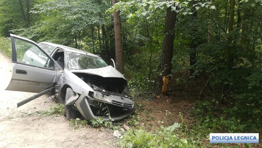 Śmiertelny wypadek na leśnej drodze pod Legnicą 