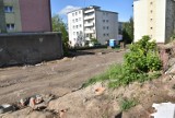 Postęp remontu ulicy Mieszka I w Sławnie. Zmieny też przy blokach. Zdjęcia
