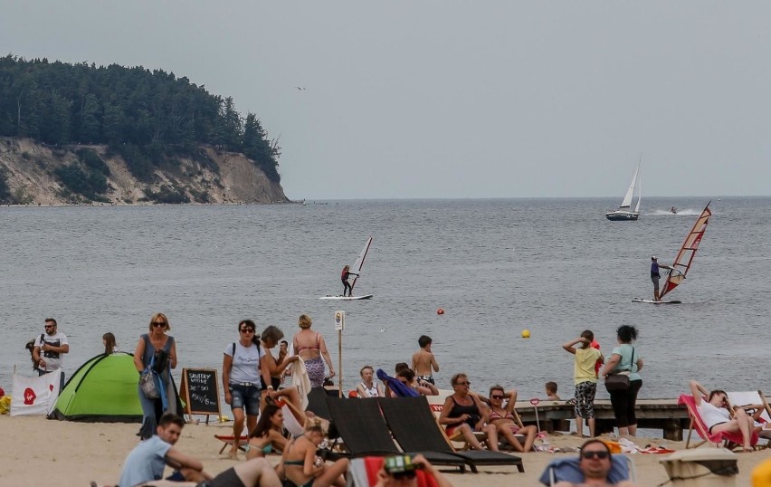 Długi sierpniowy weekend 2019 w Sopocie. Plaża i molo...