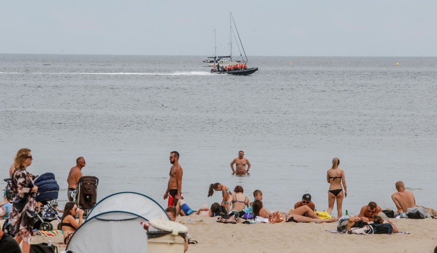 Długi sierpniowy weekend 2019 w Sopocie. Plaża i molo...