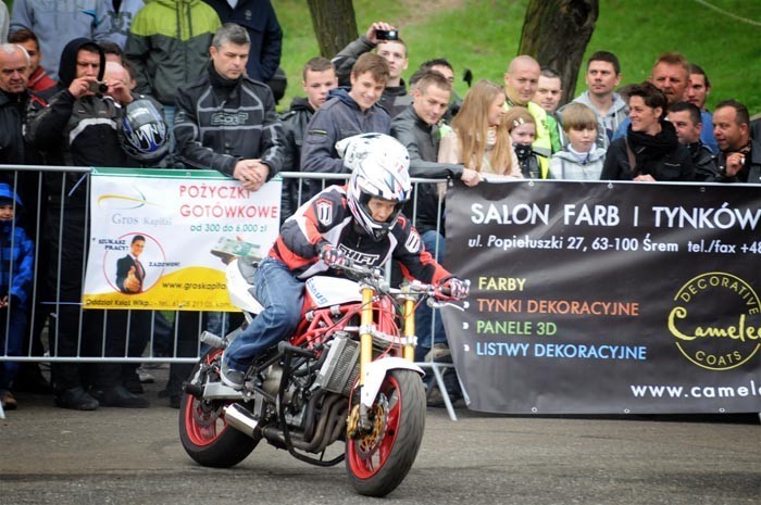 Śrem otwarcie sezonu motocyklowego 2012. Pokaz Stunter 13 (ZDJĘCIA)