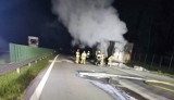 Pożar ciężarówki na DK 18 koło Iłowej. Spłonęła naczepa