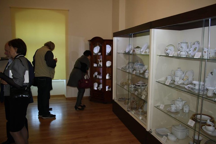 Wystawa ceramiki w Muzeum Historii Przemysłu w Opatówku