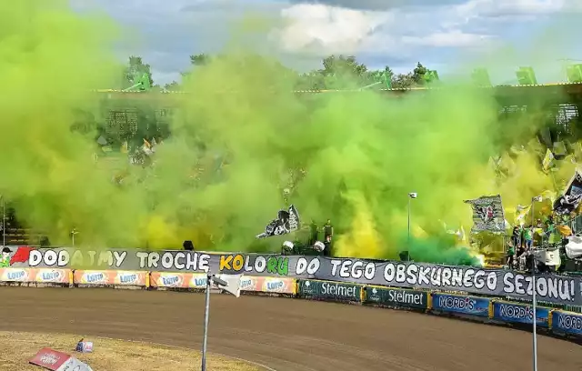 Trybuna K na stadionie Falubazu Zielona Góra przy W69