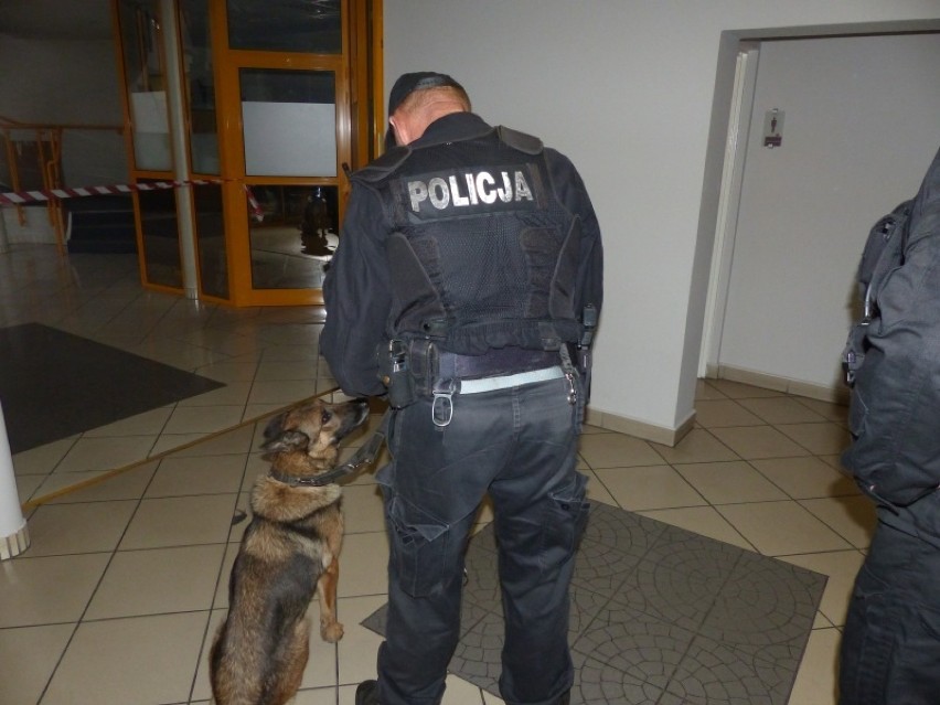 Policja w Kaliszu szukała bomby w biurowcu Energi