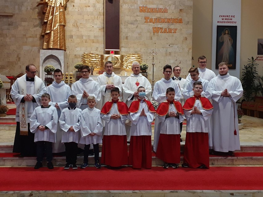 Liturgiczna Służba Ołtarza w parafii NMP Matki Kościoła i...