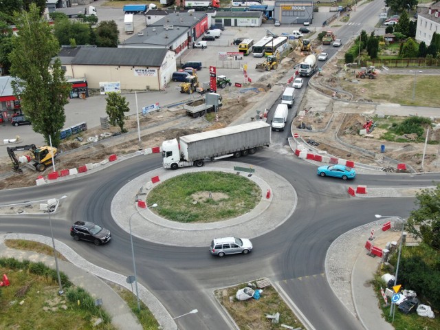 Tak na przełomie lipca i sierpnia 2022 wyglądał plac budowy trzech rond w Przechowie