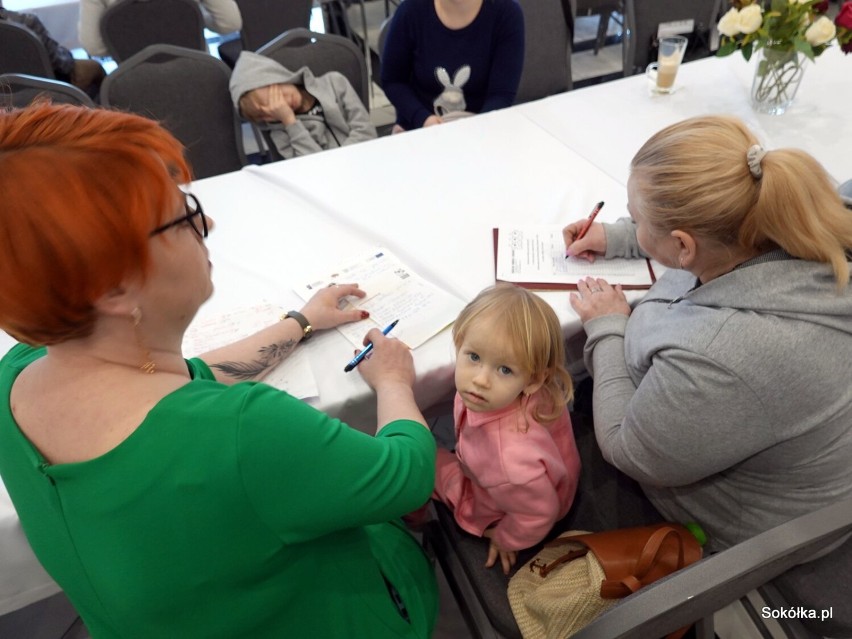 Uchodźcy z Ukrainy mieszkający w Sokółce spotkali się na przedświątecznym spotkaniu 