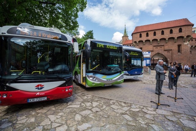 Pierwszą linią autobusową w całości obsługiwaną przez pojazdy elektryczne może się pochwalić Kraków.