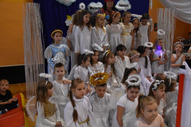 Tak bawili się uczniowie i nauczyciele na Balu Wszystkich Świętych 2023 w Aleksandrów Kujawskim