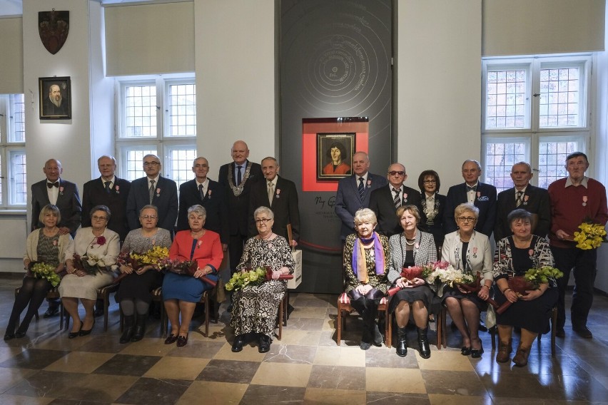 Jubileusz 50-lecia małżeństwa dziesięć par z Torunia...