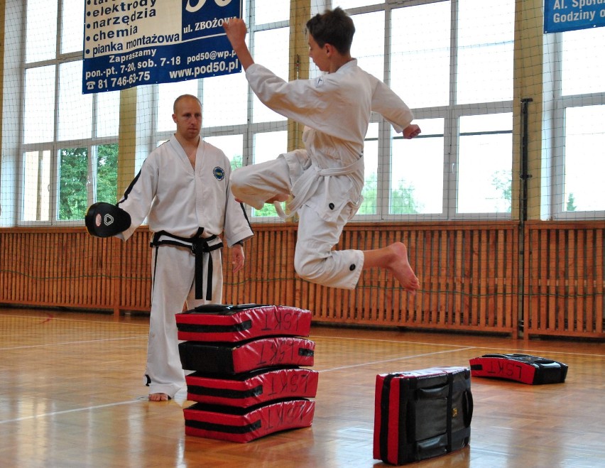 Letnie warsztaty taekwondo, organizowane przez Lubelski...