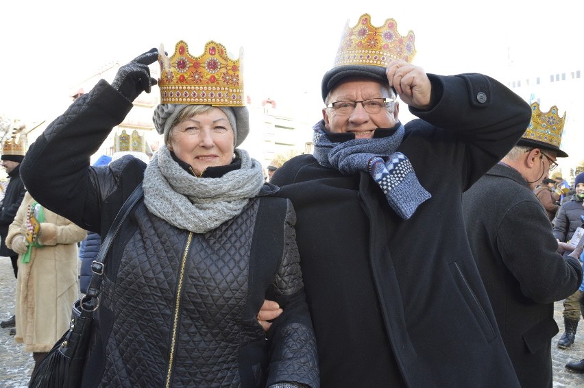 Tak wyglądał Orszak Trzech Króli w Gorzowie. Zaczął się na...