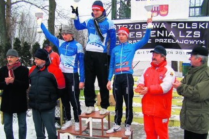 Najlepsi juniorzy Pucharu Polski. Od lewej na podium: Łukasz Nowacki, Bartosz Pilis i Patryk Kostecki