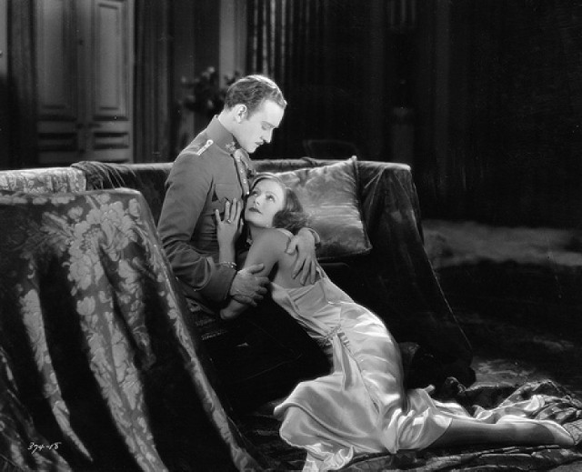 Film "Żar miłości" z Gretą Garbo bił w tamtych czasach rekordy popularności