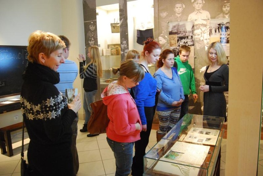 Muzeum w Oświęcimiu można zwiedzać bezpłatnie