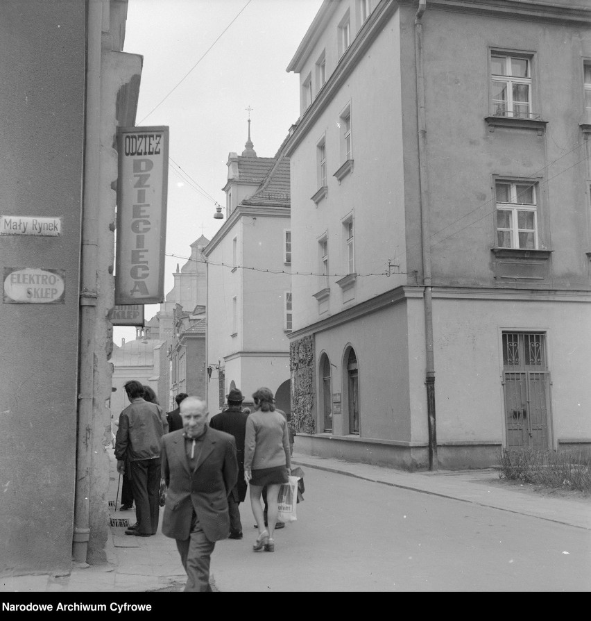 Opole w latach 70. Rok 1973 - Ulica Franciszkańska - widok z...