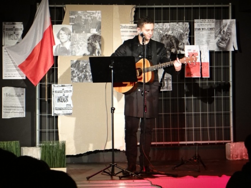Koncert Marcina Stycznia "List do Grzegorza Przemyka" w MDK w Radomsku