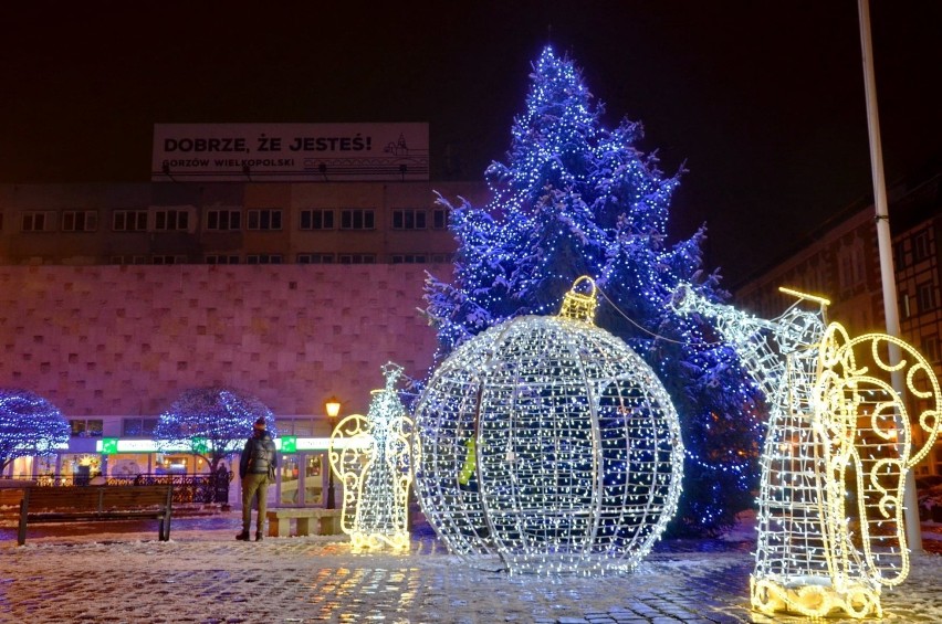 Świąteczne iluminacje w Gorzowie już są! Zobaczcie, jak...