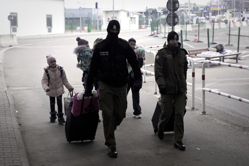 Wojna na Ukrainie i tysiące uchodźców uciekających do Polski...