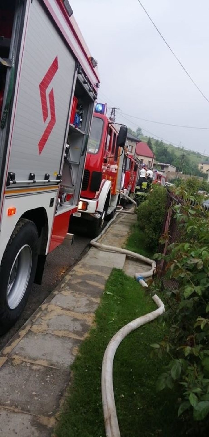 Na miejscu wybuchu gazu w Trzebini interweniowała straż...