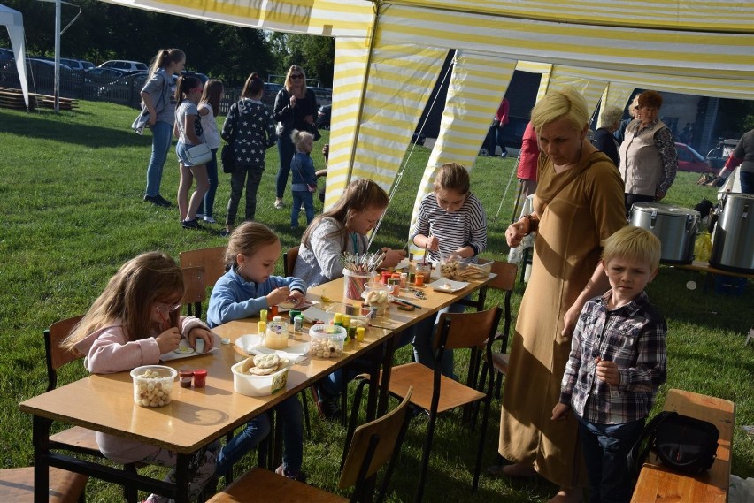 Piknik archeologiczny w Mokrej. Noc muzeów 2018 w gminie Miedźno [FOTO]