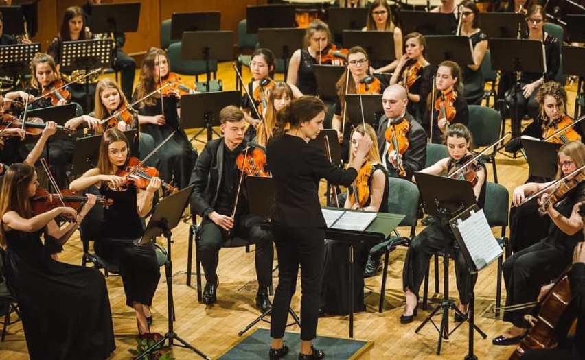W Orkiestrze Filharmonii Gorzowskiej gra ponad trzydziestu...