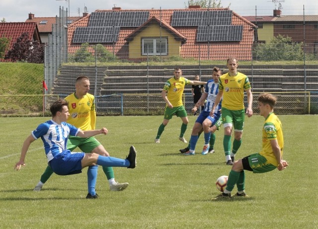 Rozegrany 30 maja mecz o mistrzostwo V ligi piłki nożnej pomiędzy Goplania Inowrocław a Piastem Kołodziejewo zakończył się remisem 1:1