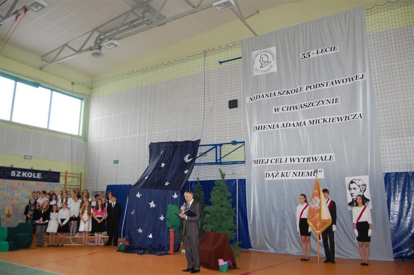 55 rocznica nadania imienia Adam Mickiewicza Szkole Podstawowej w Chwaszczynie
