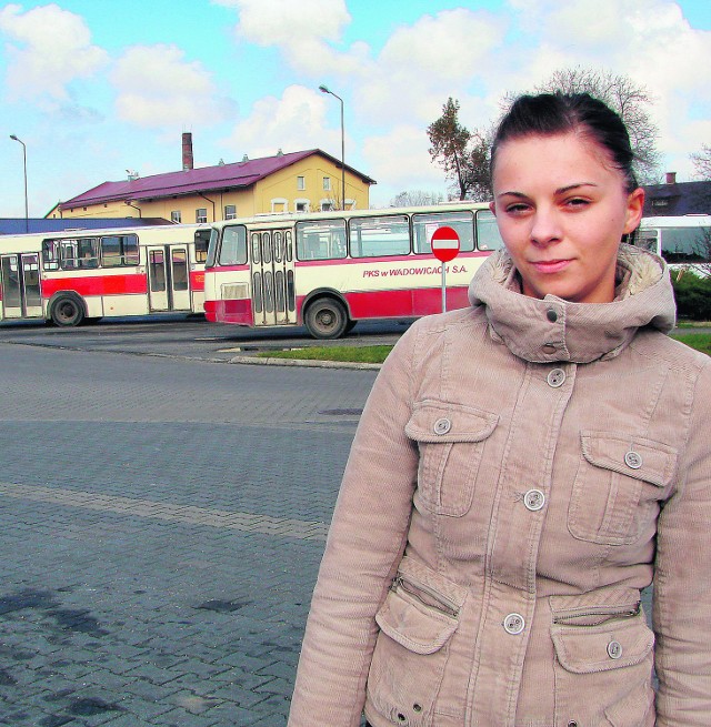 Maria Chudy z Ryczowa jeździ autobusami PKS co dzień. Boi się o przyszłość komunikacji