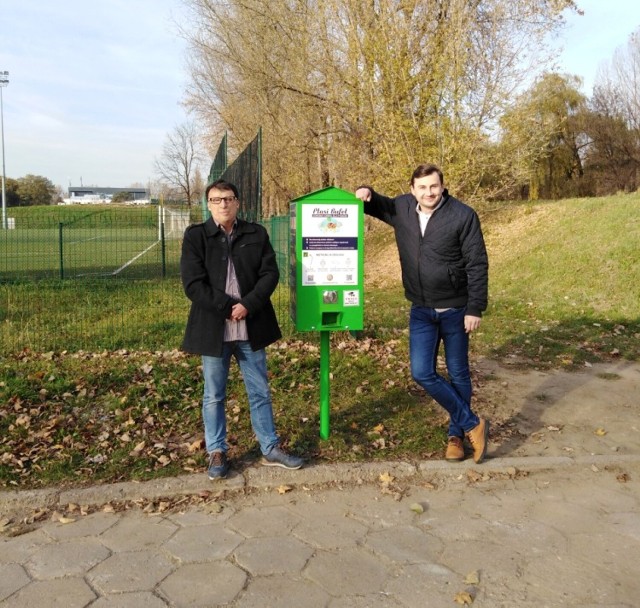 W czeladzkim Parku Grabek pojawił się "Ptasi bufet"

Zobacz kolejne zdjęcia/plansze. Przesuwaj zdjęcia w prawo - naciśnij strzałkę lub przycisk NASTĘPNE