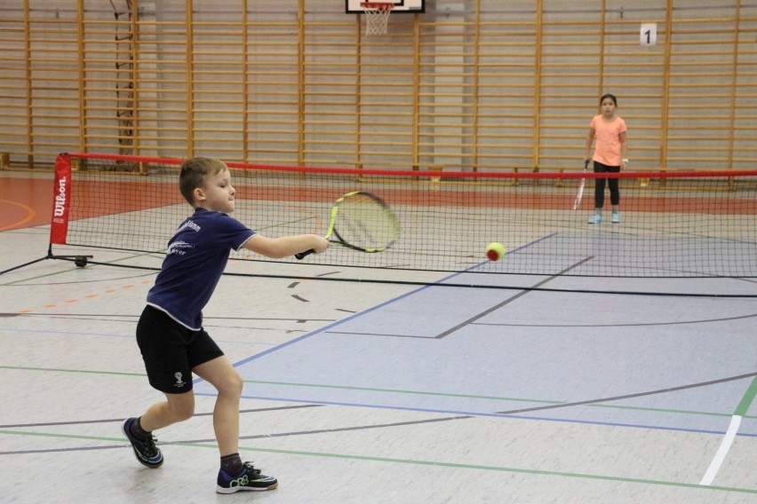 Tenis ziemny dla dzieci do lat 10. Ferie z tenisem [ZDJĘCIA]