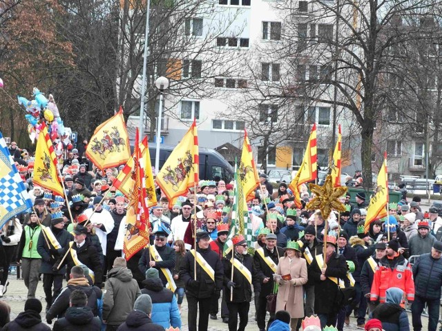 Starachowicki Orszak Trzech Króli w Starachowicach już tradycyjnie prowadzili Rycerze Kolumba