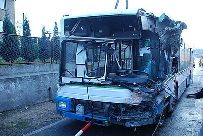 Rybnik: zderzenie tira z autobusem.