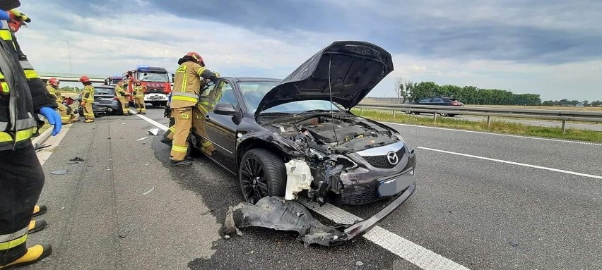 Wypadek czterech aut na S8. Interweniowali ochotnicy z Sycowa!