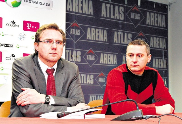 Prezes Andrzej Voigt i menedżer Piotr Świerczewski