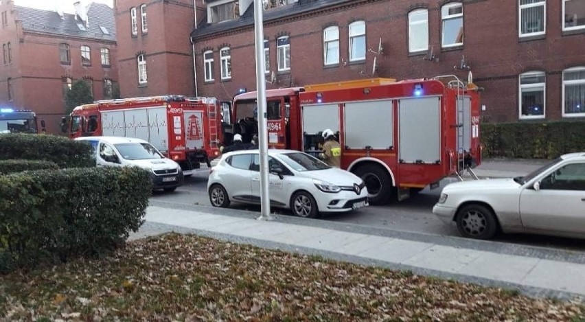 Brzeg. Zawaliła się elewacja budynku na rogu ulic Wolności i...